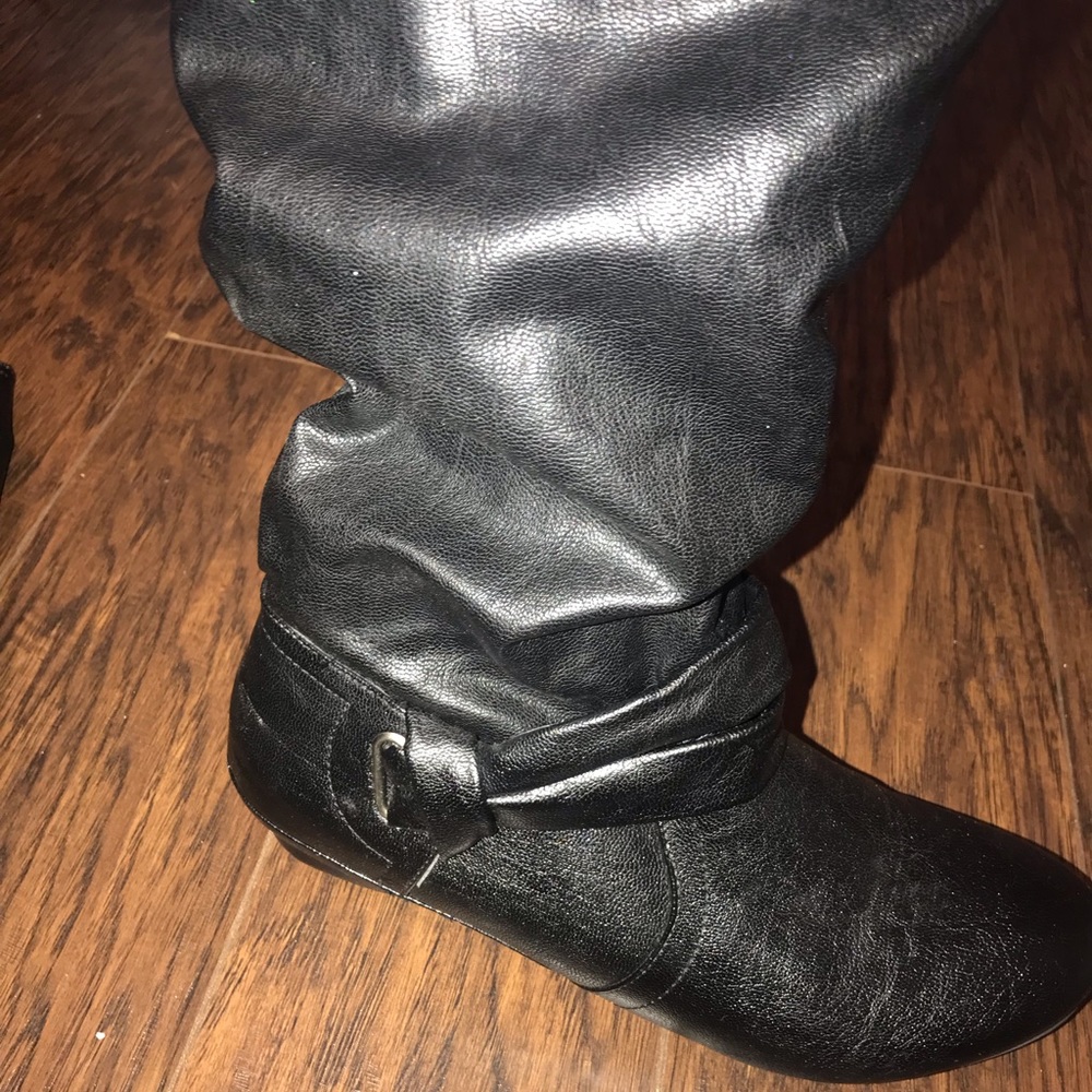 High boots - Picture 3 of 3